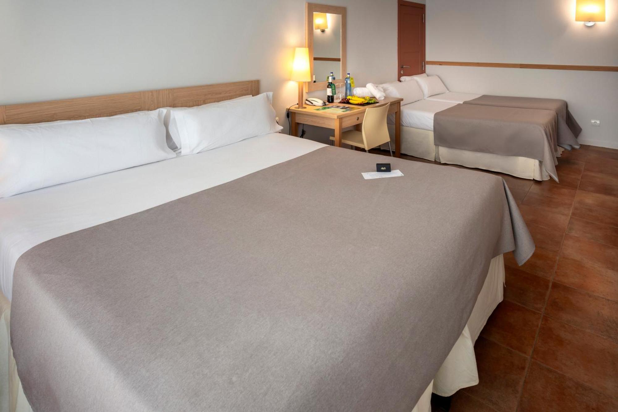 Hotel & Resort Vilar Rural D'Arnes By Serhs Hotels Sant Carlos de la Ràpita Pokój zdjęcie